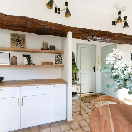 L'appartement Design, Lumineux, Central & Spacieux Apartment L'Isle-sur-la-Sorgue