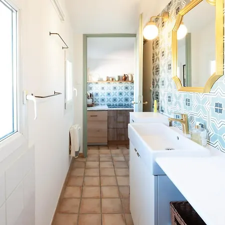 L'appartement Design, Lumineux, Central & Spacieux Apartment L'Isle-sur-la-Sorgue